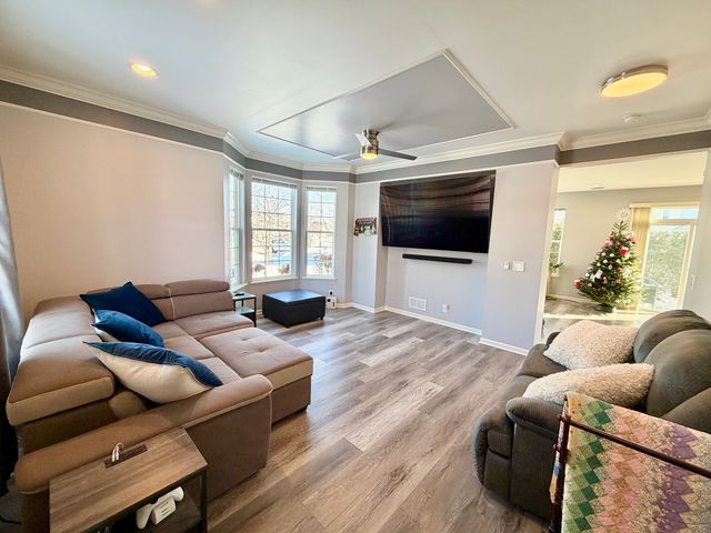 1471 Hearthstone Drive, Hampshire, IL 60140