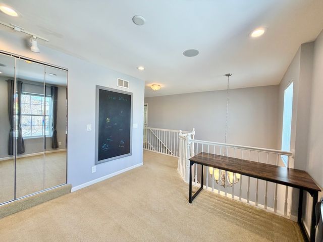 1471 Hearthstone Drive, Hampshire, IL 60140