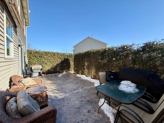 1471 Hearthstone Drive, Hampshire, IL 60140