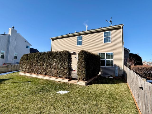 1471 Hearthstone Drive, Hampshire, IL 60140