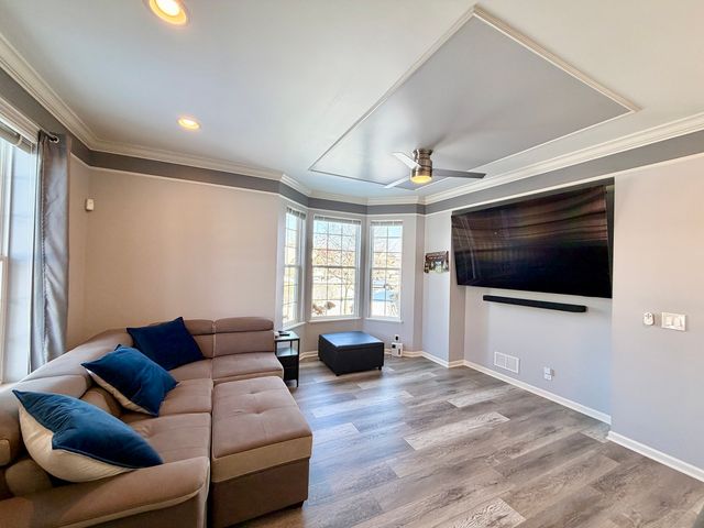 1471 Hearthstone Drive, Hampshire, IL 60140