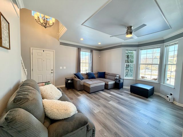 1471 Hearthstone Drive, Hampshire, IL 60140