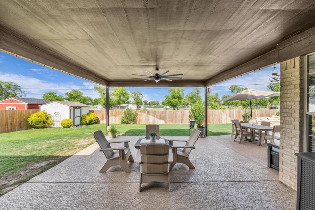 482 Sunland Park, Robinson, TX 76706
