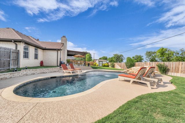 482 Sunland Park, Robinson, TX 76706