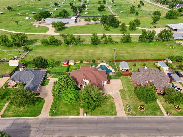 482 Sunland Park, Robinson, TX 76706