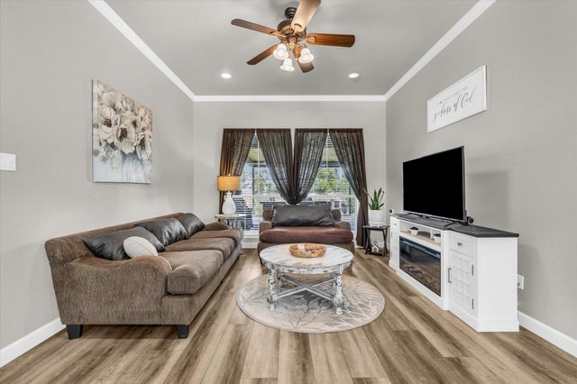482 Sunland Park, Robinson, TX 76706