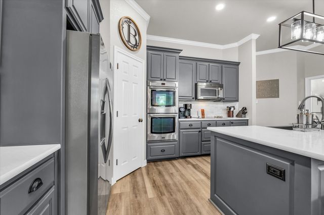 482 Sunland Park, Robinson, TX 76706