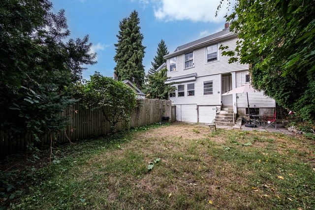 23 Edmund St 1, Malden, MA 02148