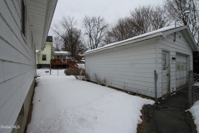 16 Burgoyne Street, Schuylerville, NY 12871