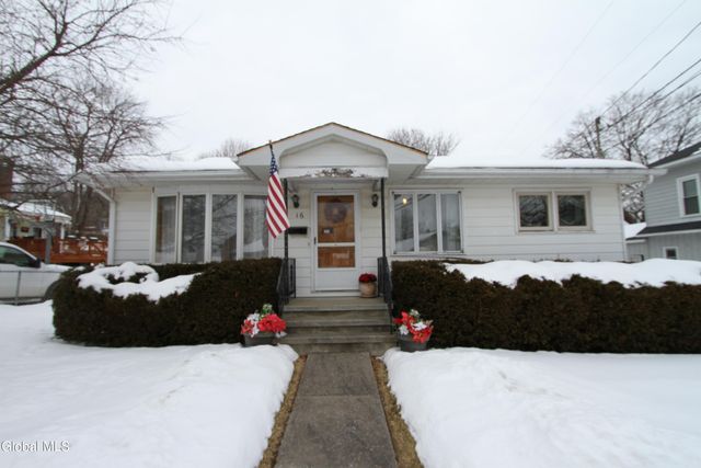 16 Burgoyne Street, Schuylerville, NY 12871