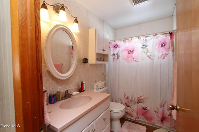 16 Burgoyne Street, Schuylerville, NY 12871