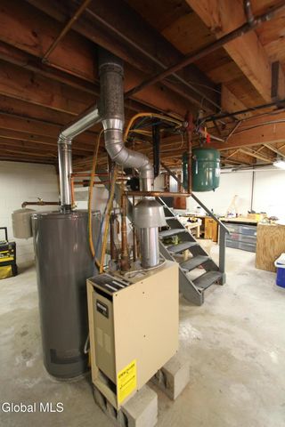 16 Burgoyne Street, Schuylerville, NY 12871