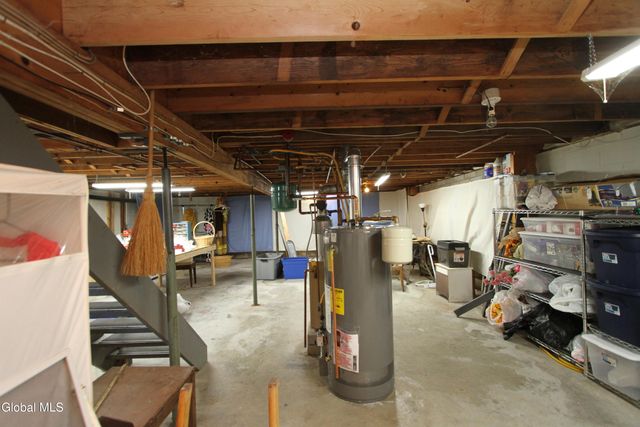 16 Burgoyne Street, Schuylerville, NY 12871