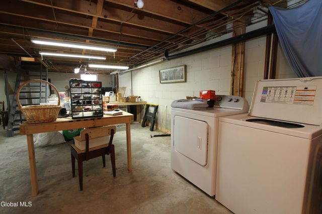 16 Burgoyne Street, Schuylerville, NY 12871