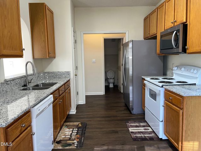 2604 Farlow Gap Lane, Raleigh, NC 27603