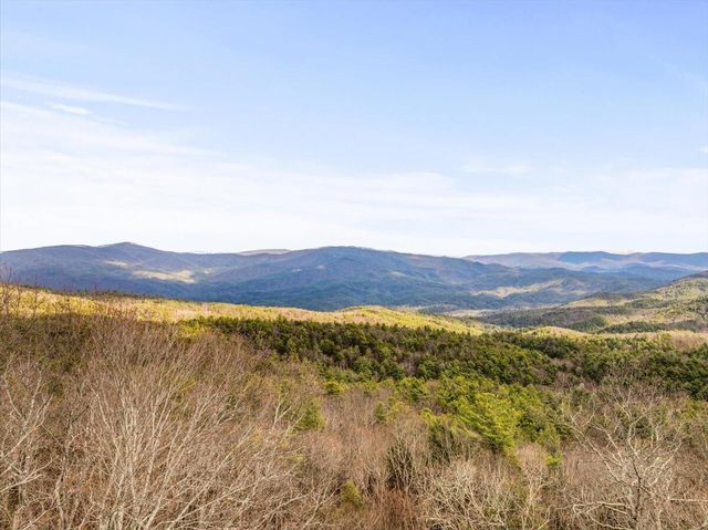 50 Shawnee Trail, Chatsworth, GA 30705