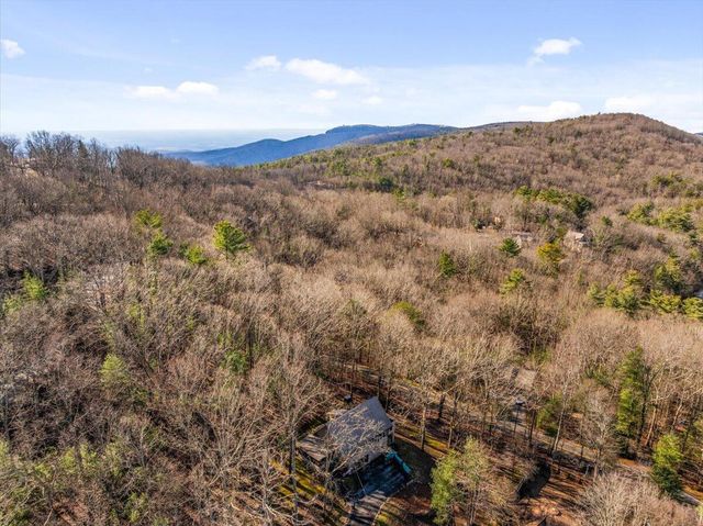 50 Shawnee Trail, Chatsworth, GA 30705