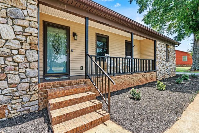 3372 Lee Lawing Road, Lincolnton, NC 28092
