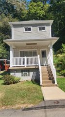 534 Coal St, Pitcairn, PA 15140
