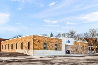 227 W Judd Street, Woodstock, IL 60098