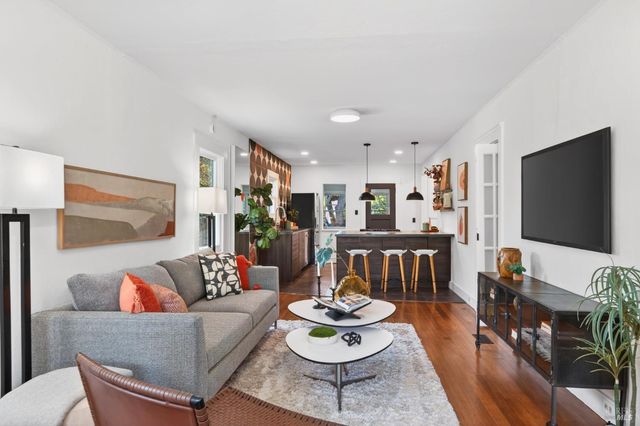 7 Bulson Ct, Napa, CA 94559