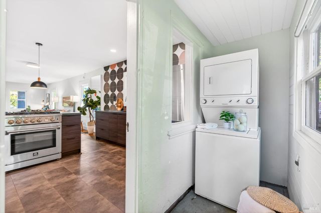 7 Bulson Ct, Napa, CA 94559