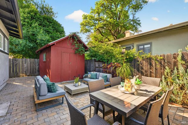 7 Bulson Ct, Napa, CA 94559