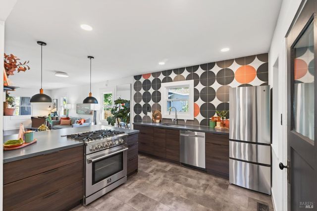 7 Bulson Ct, Napa, CA 94559