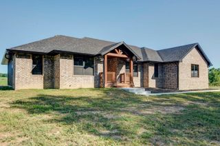1909 Thomas Road, Norwood, MO 65717