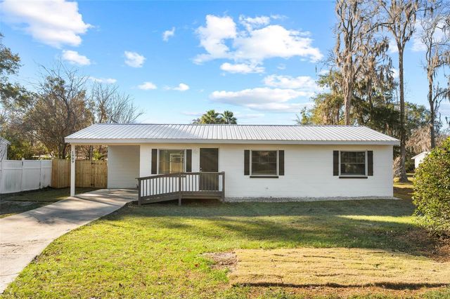 1909 SE 14TH AVENUE, Gainesville, FL 32641