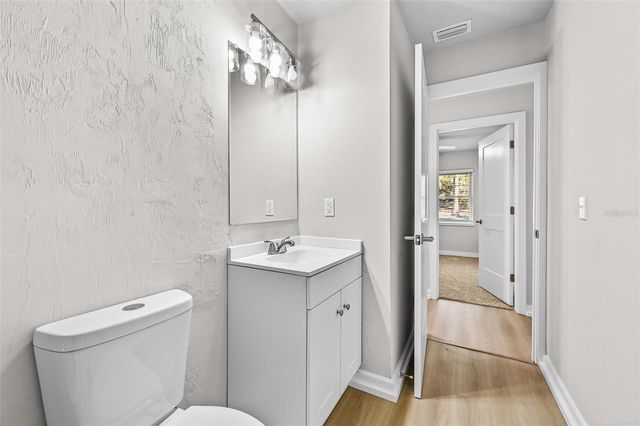 1909 SE 14TH AVENUE, Gainesville, FL 32641