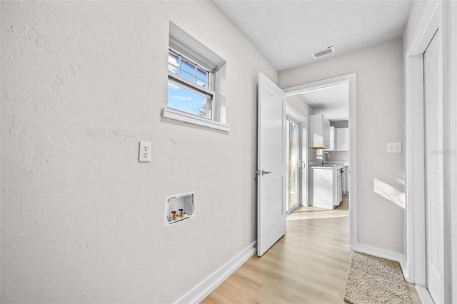 1909 SE 14TH AVENUE, Gainesville, FL 32641