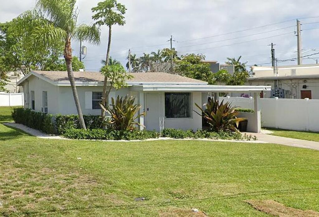 489 JEFFERY Street, Boca Raton, FL 33487