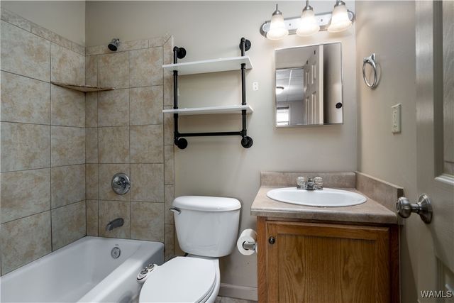 1212 12th 23, Tuscaloosa, AL 35401