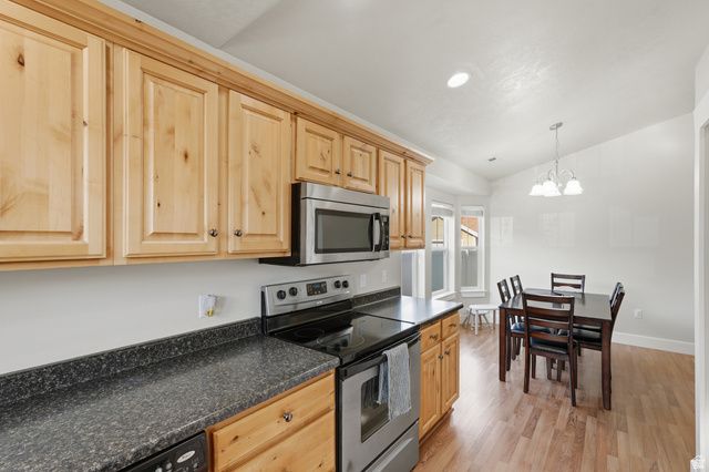 2867 FOWLER AVE, Ogden, UT 84403