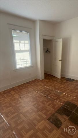 512 W 44th Street, Savannah, GA 31405
