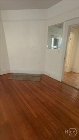 512 W 44th Street, Savannah, GA 31405