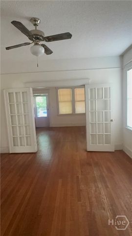 512 W 44th Street, Savannah, GA 31405