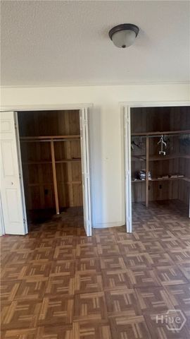 512 W 44th Street, Savannah, GA 31405