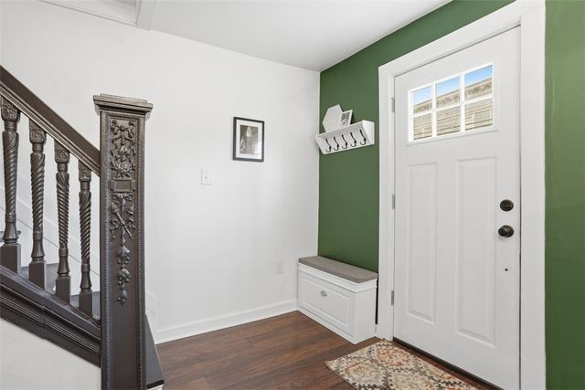 1150 Woods Run Ave, Brighton Heights, PA 15212