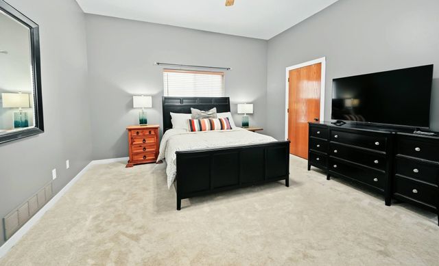 2206 Pheasant Ln., Salina, KS 67401
