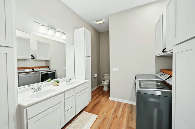 2206 Pheasant Ln., Salina, KS 67401
