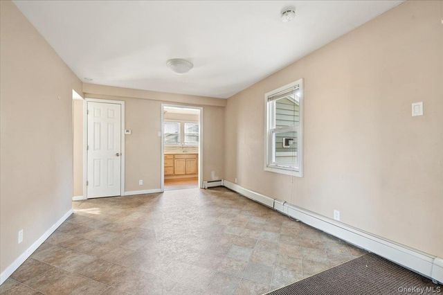 8 Garfield Avenue 2, Farmingdale, NY 11735