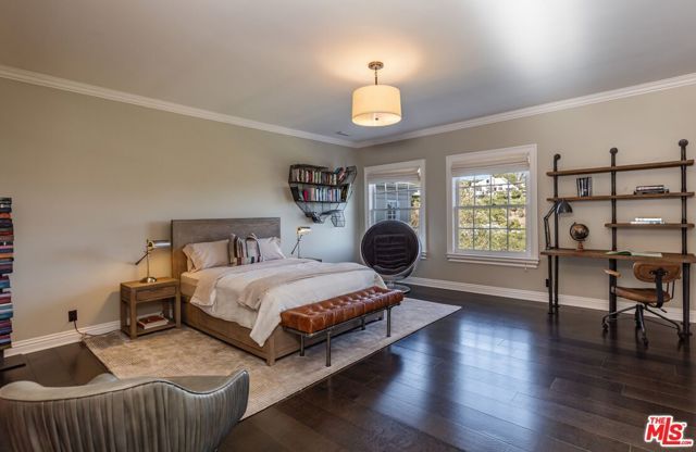 10911 Chalon Road, Los Angeles, CA 90077