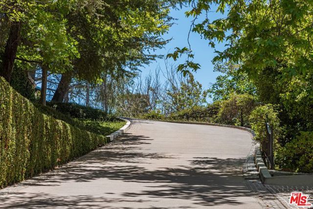 10911 Chalon Road, Los Angeles, CA 90077