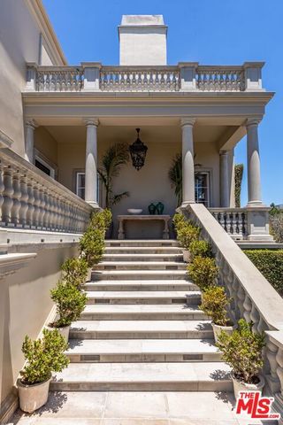 10911 Chalon Road, Los Angeles, CA 90077