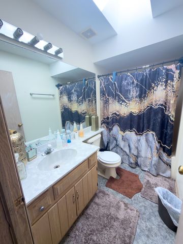 232 Highland Road, Matteson, IL 60443