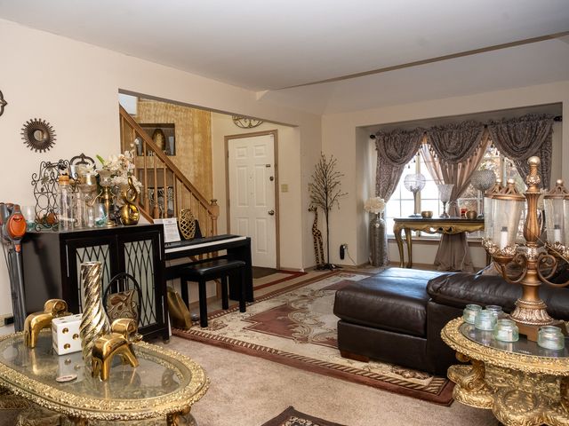 232 Highland Road, Matteson, IL 60443