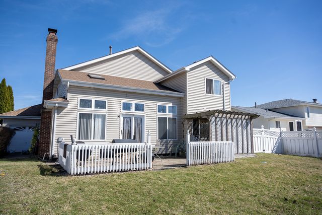 232 Highland Road, Matteson, IL 60443