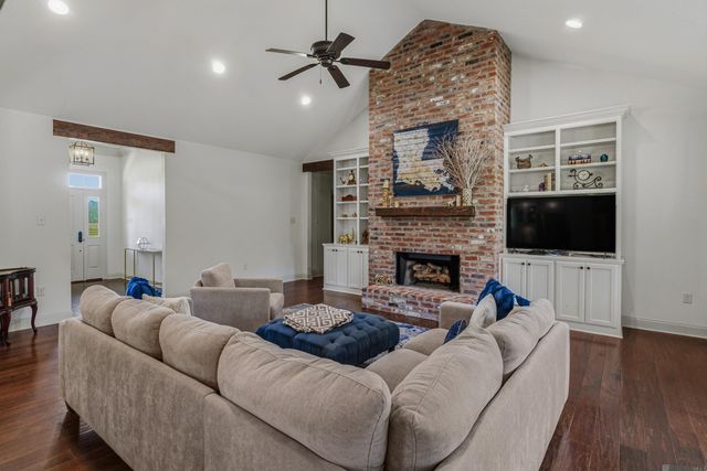 9179 Brittany Rd, Sorrento, LA 70778